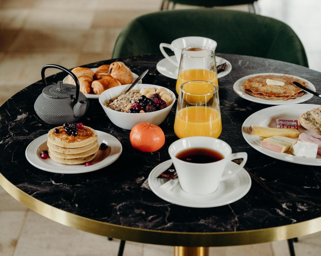 Domaine Des Lumieres Hotel Aisonville-et-Bernoville Ngoại thất bức ảnh